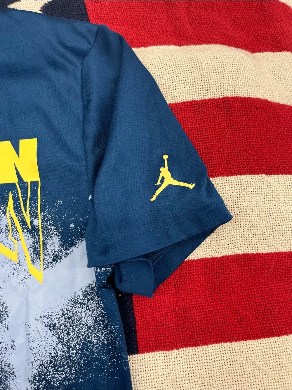 Jordan Blue Short Sleeve Tee with Yellow & White Graphic Boys Size Large 14/16